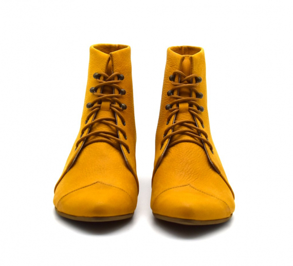 Yellow leather lace up boots, Polly Jean