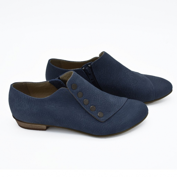 Grace leather flats in dusty blue