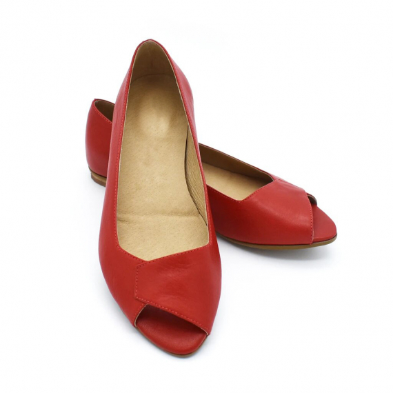 Mia peep toe flats in red