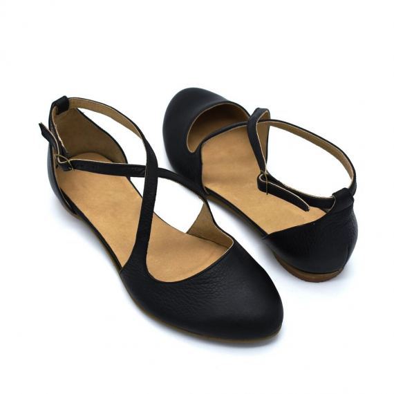 Camila black leather summer flats